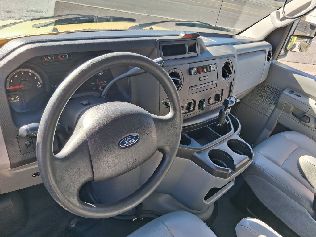 2019 Ford Econoline Image 10