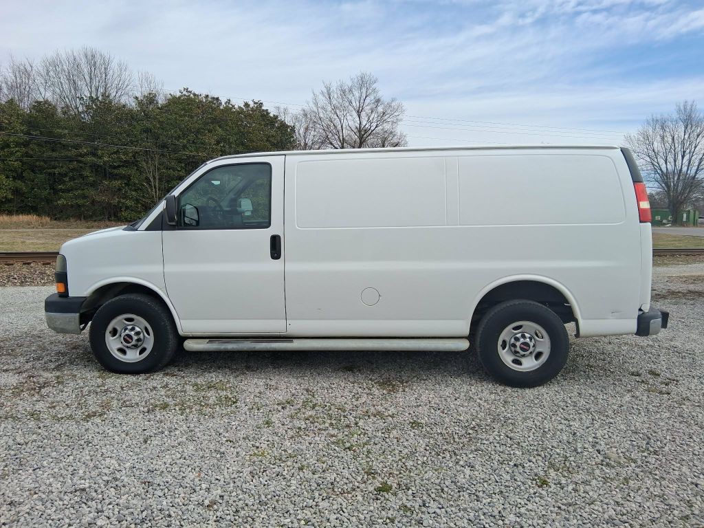 2014 GMC Savana Image 7