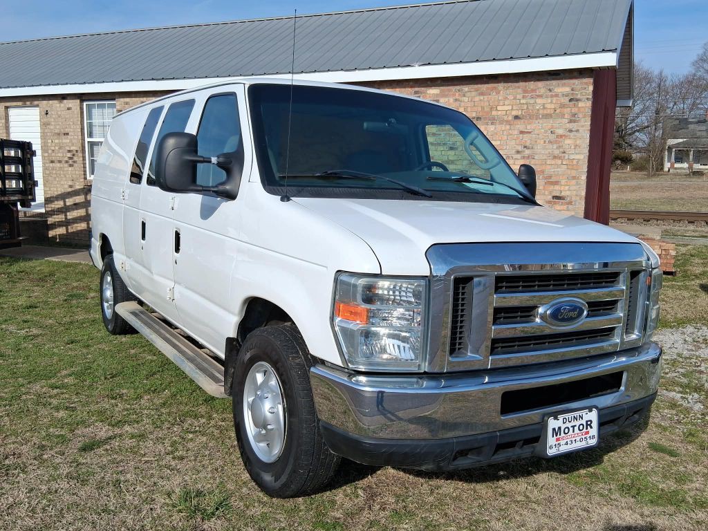 2008 Ford Econoline Image 2