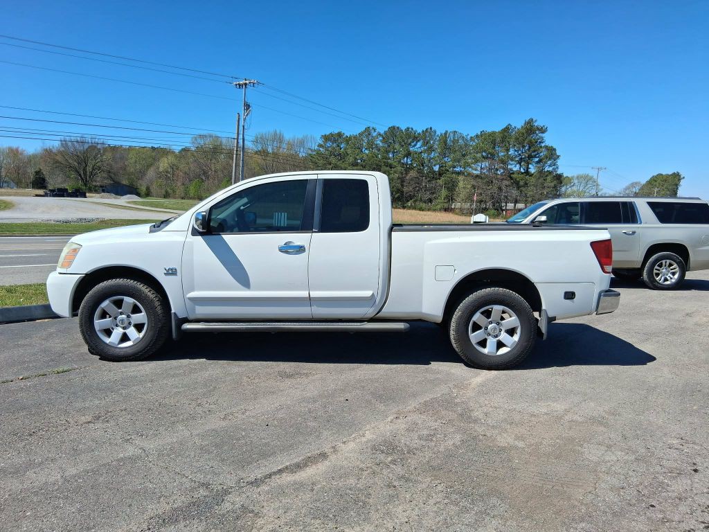 2004 Nissan Titan Image 4