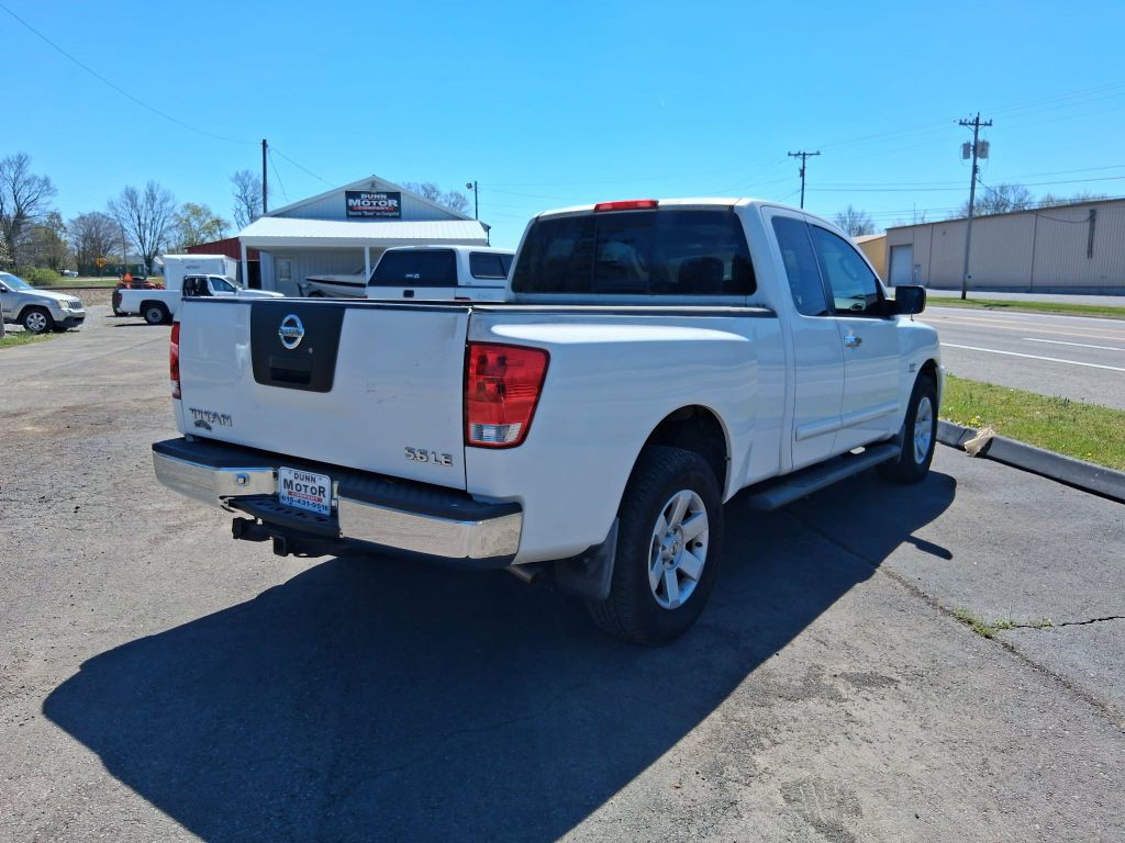 2004 Nissan Titan Image 5