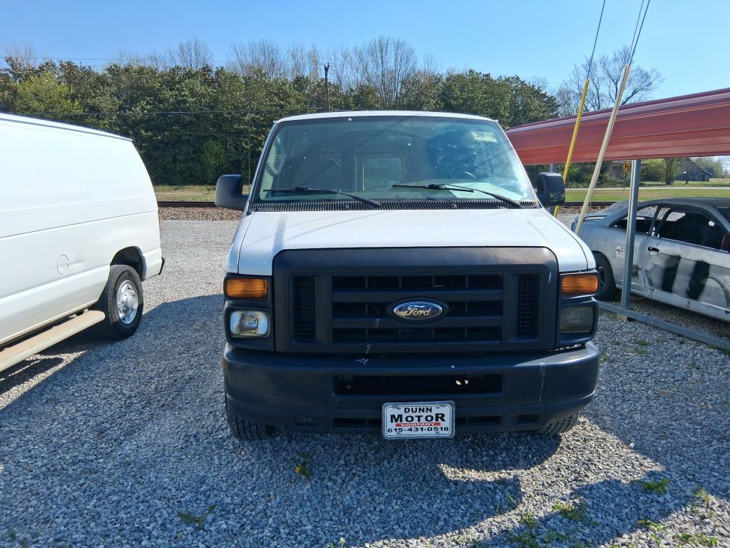 2008 Ford Econoline Image 2