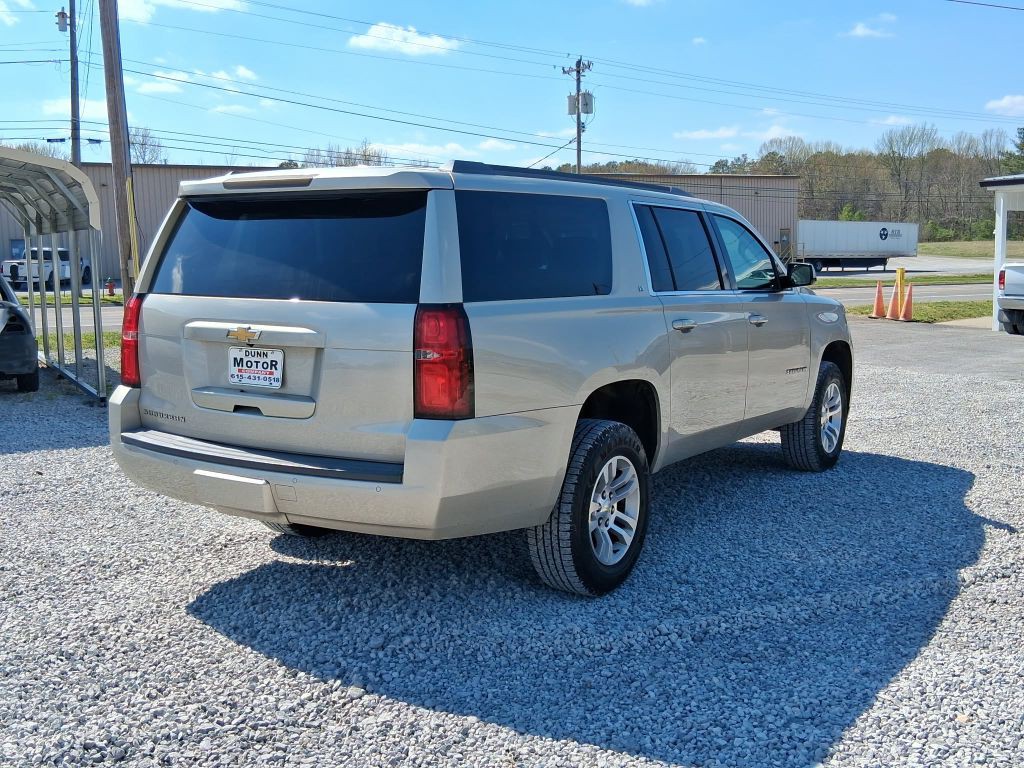 2015 Chevrolet Suburban Image 4