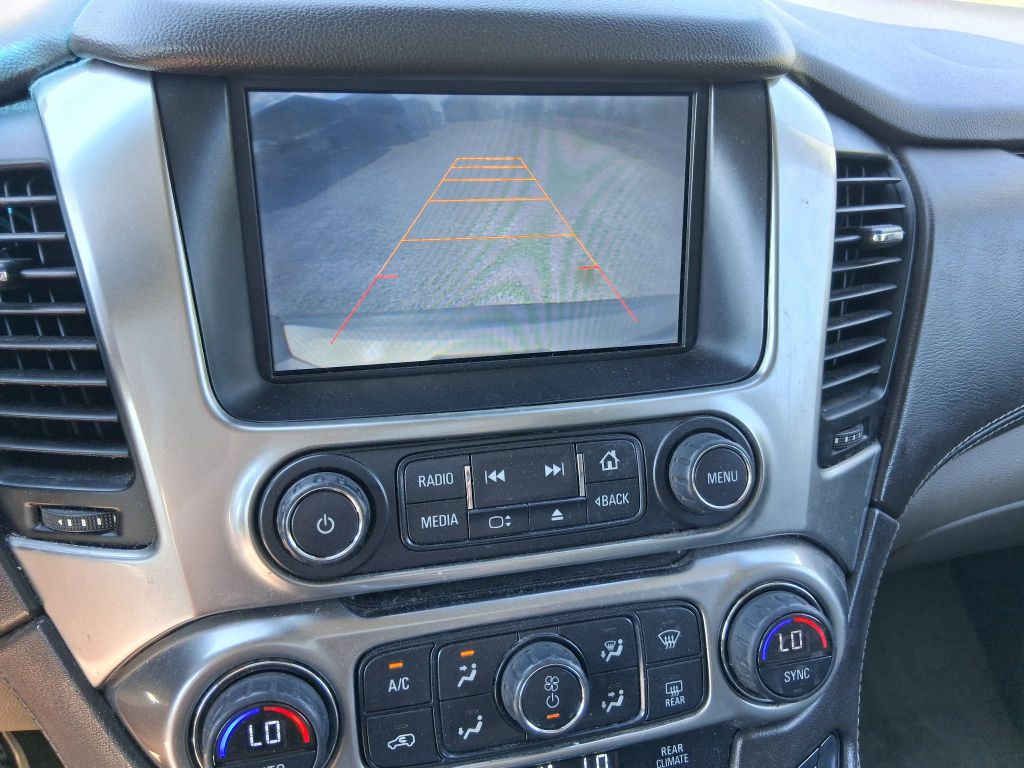 2015 Chevrolet Suburban Image 10