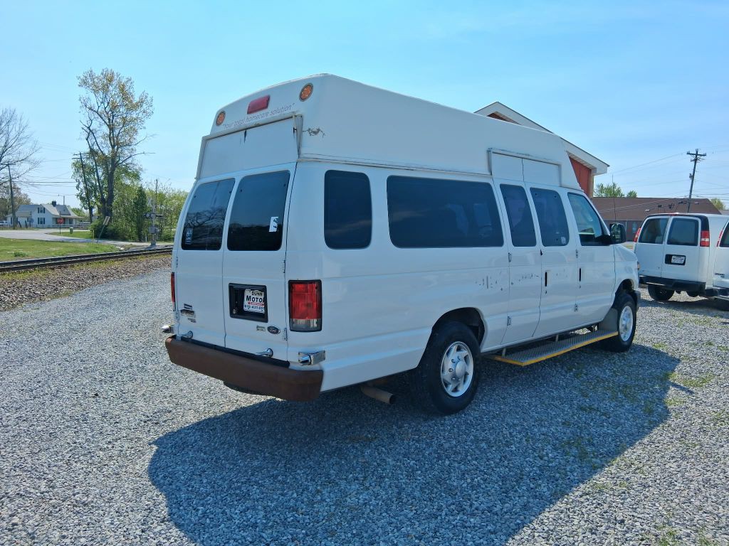 2014 Ford Econoline Image 6