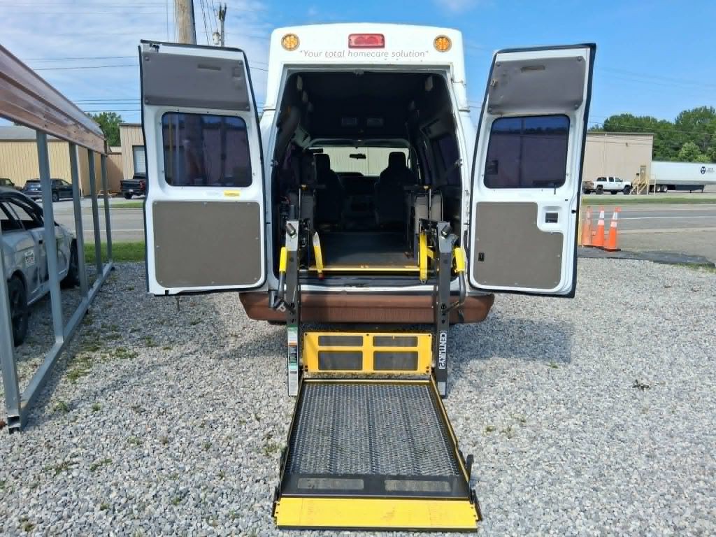 2014 Ford Econoline Image 7