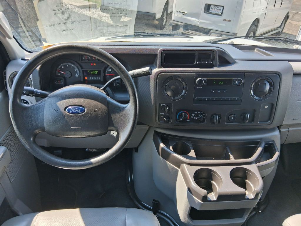 2014 Ford Econoline Image 10