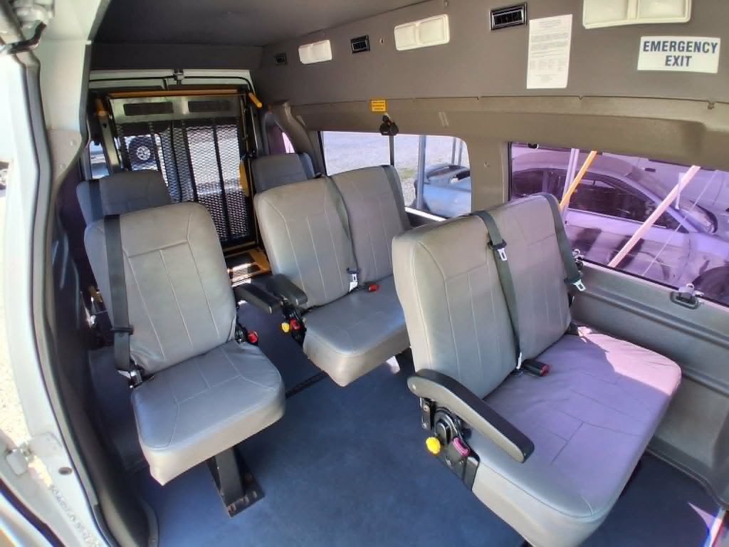 2014 Ford Econoline Image 13