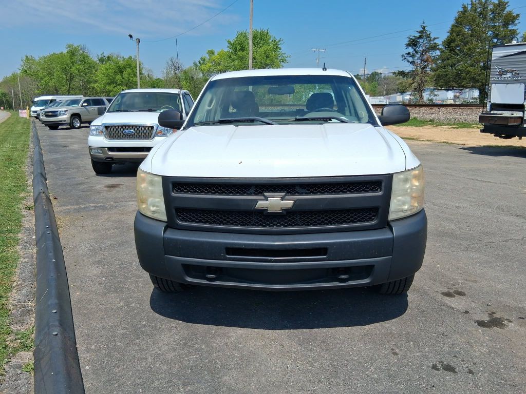 2009 Chevrolet Silverado 1500 Image 2