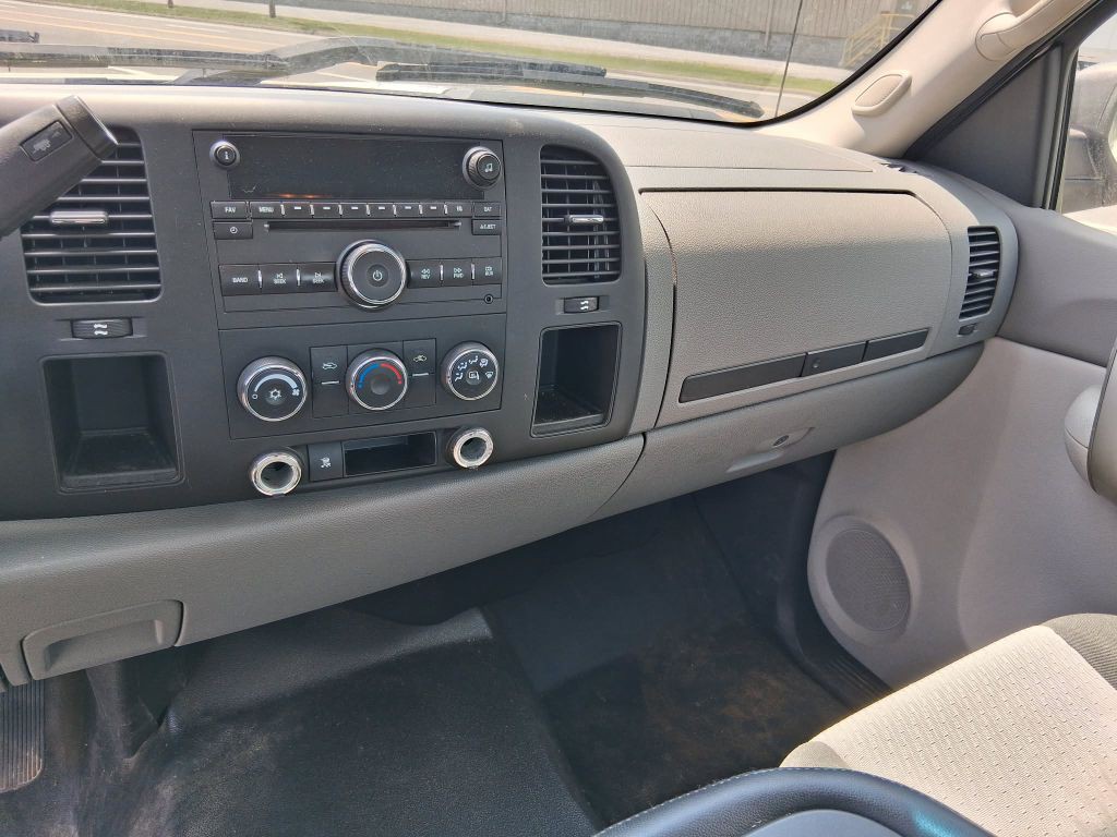 2009 Chevrolet Silverado 1500 Image 11