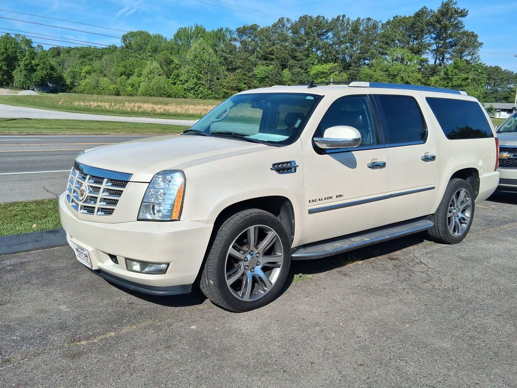 2013 Cadillac Escalade Image 1