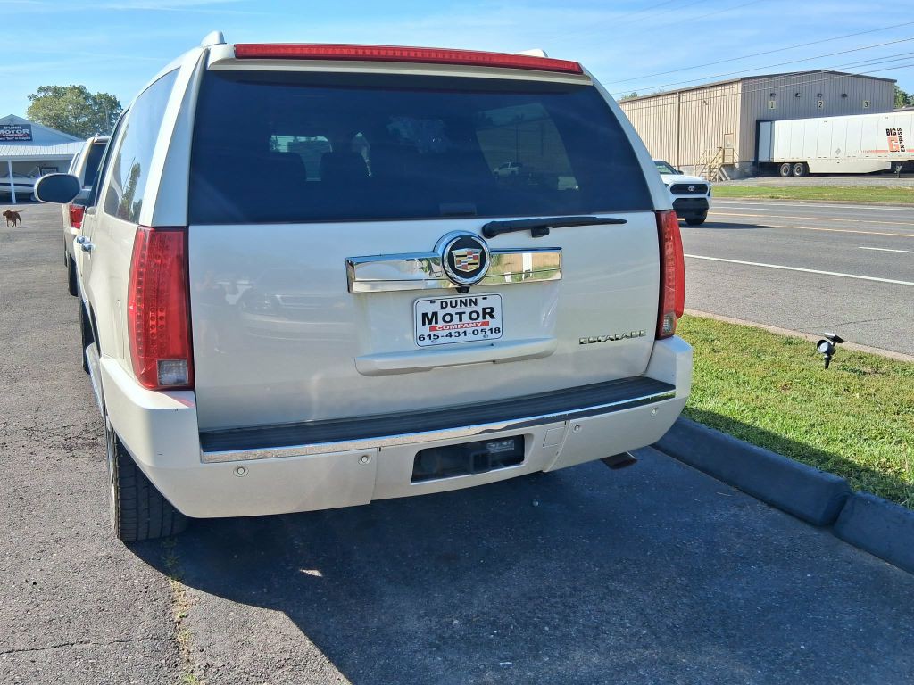 2013 Cadillac Escalade Image 5