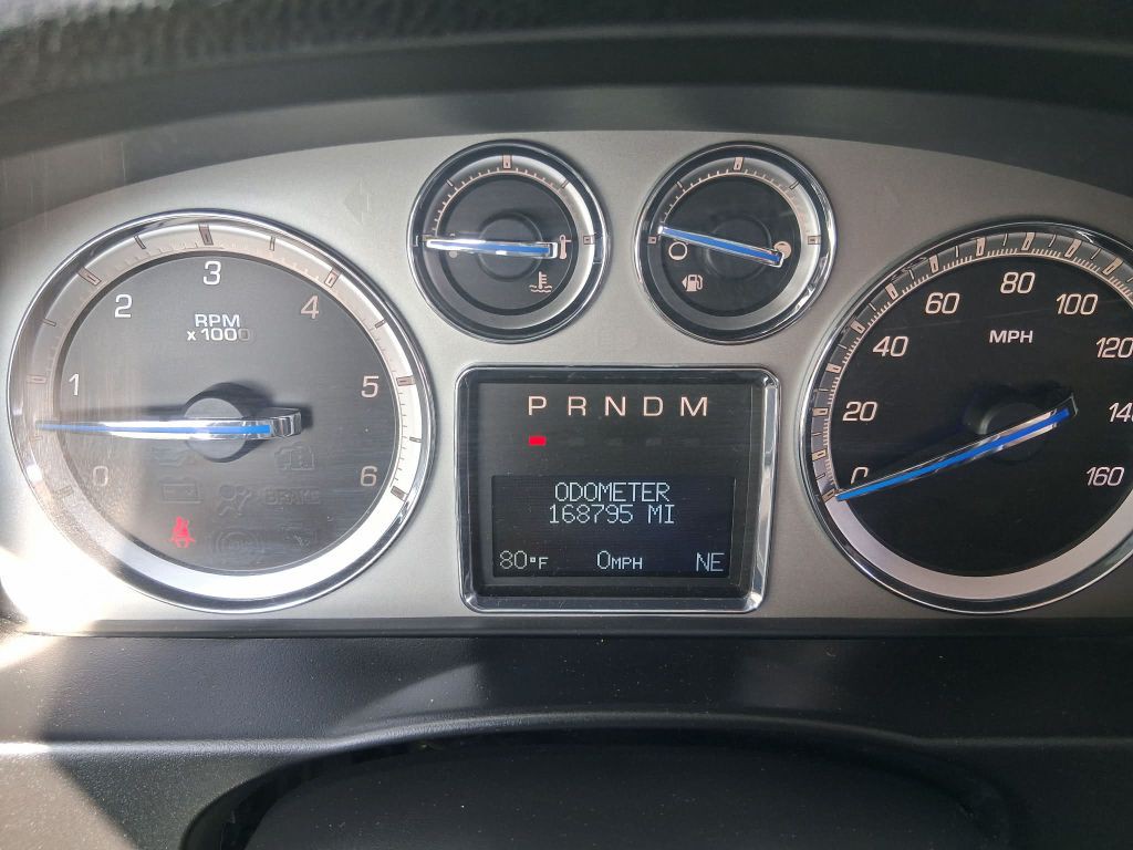 2013 Cadillac Escalade Image 8