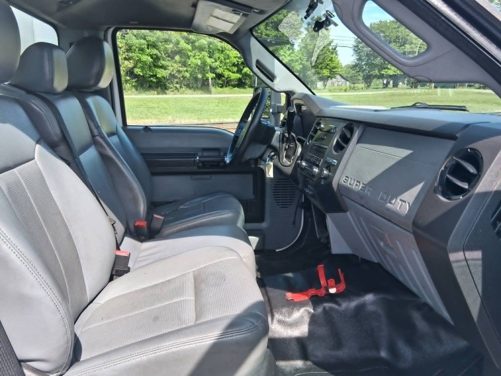2015 Ford F-350 Image 13