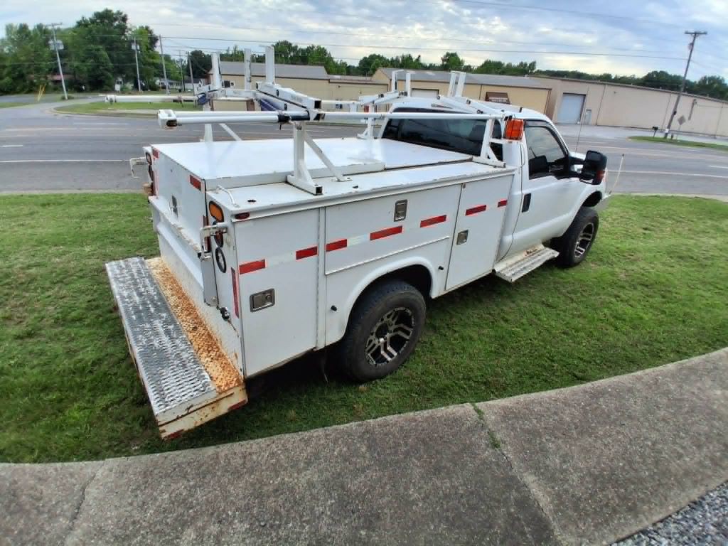 2011 Ford F-350 Image 7