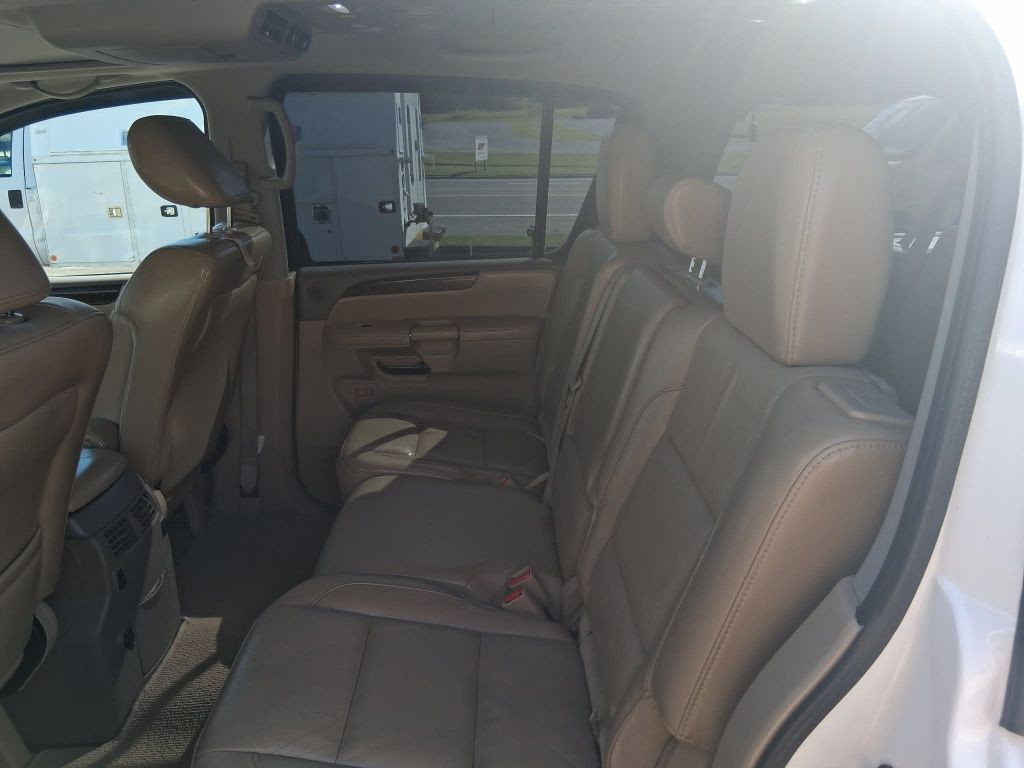 2012 Nissan Armada Image 8