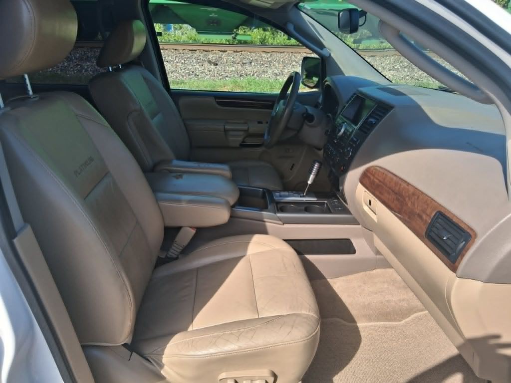 2012 Nissan Armada Image 9