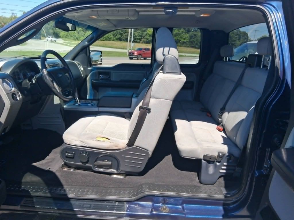 2004 Ford F-150 Image 10