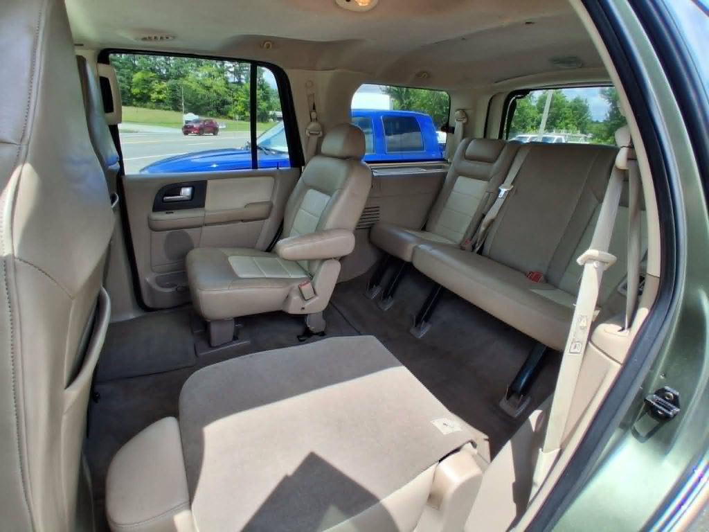 2003 Ford Expedition Image 11