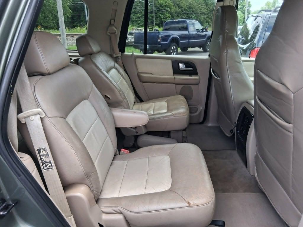 2003 Ford Expedition Image 14