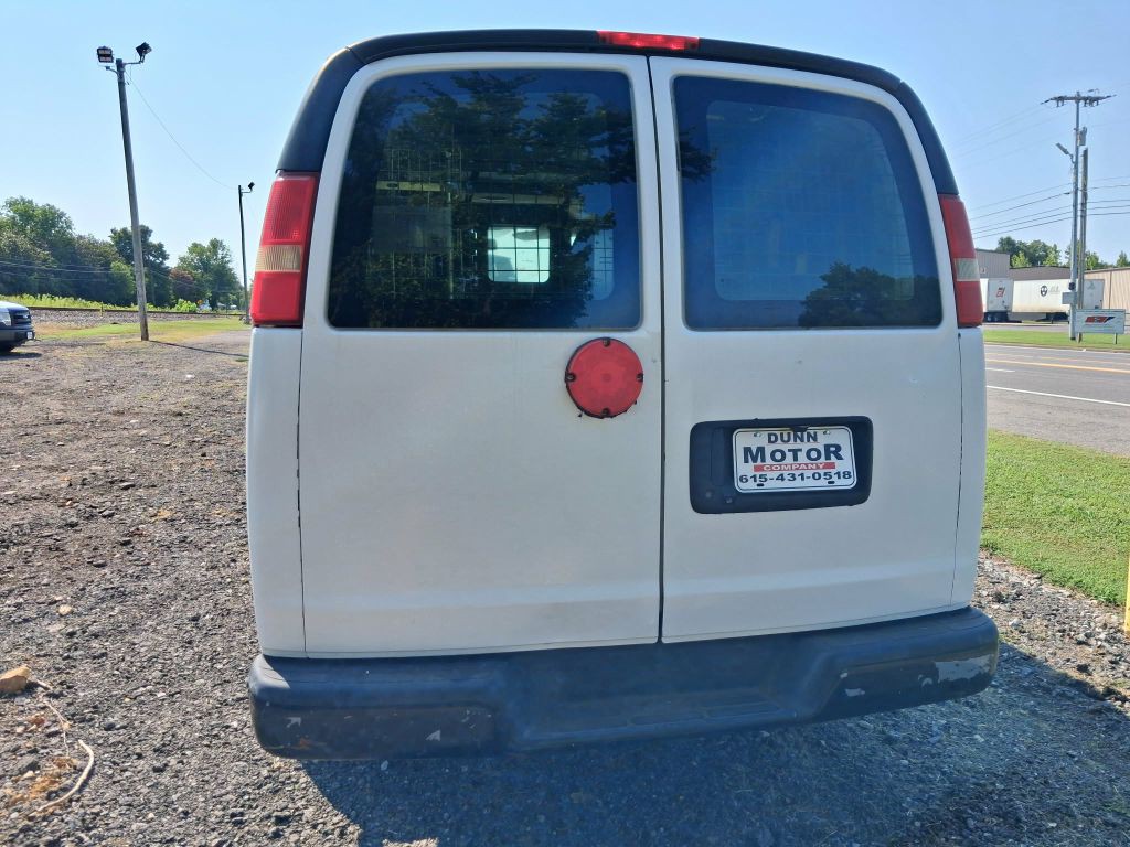 2014 Chevrolet Express Image 4