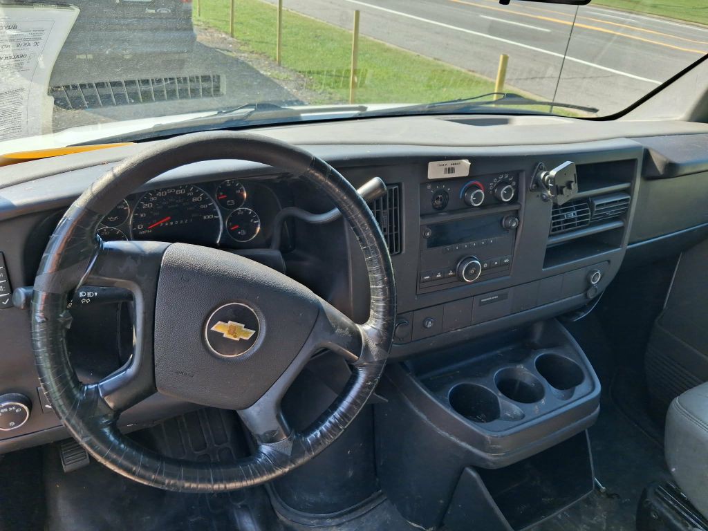 2014 Chevrolet Express Image 6