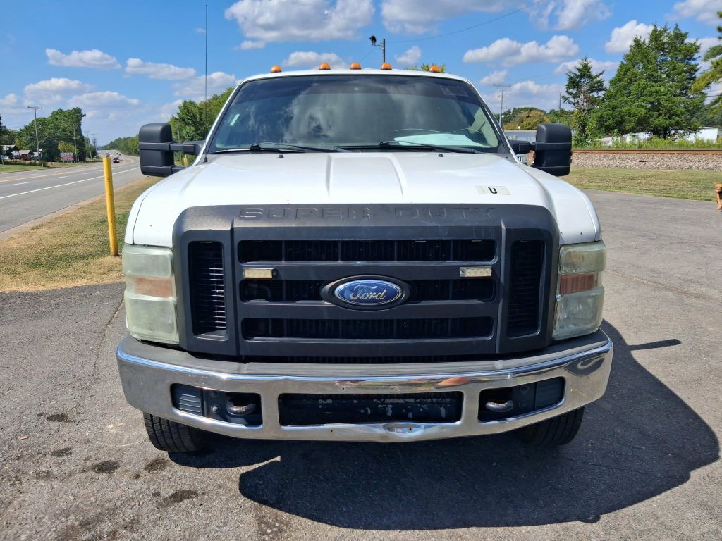 2009 Ford F-350 Image 2