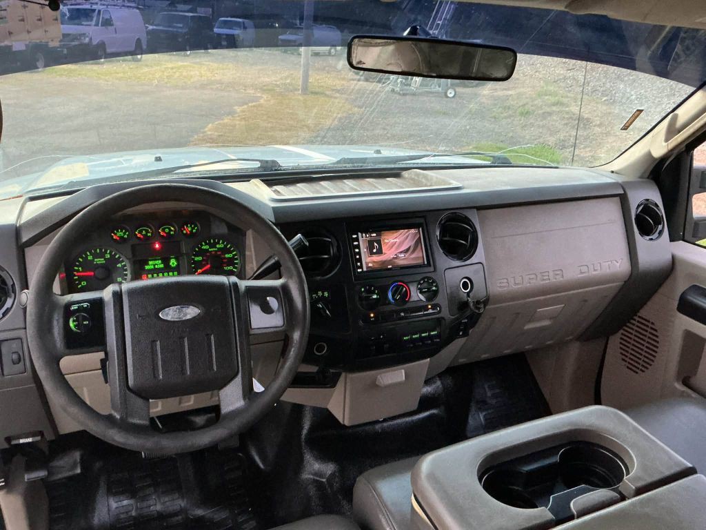 2009 Ford F-350 Image 10