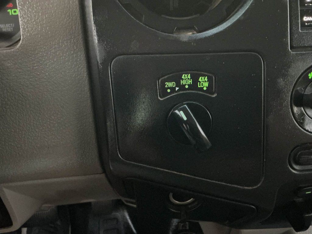 2009 Ford F-350 Image 12