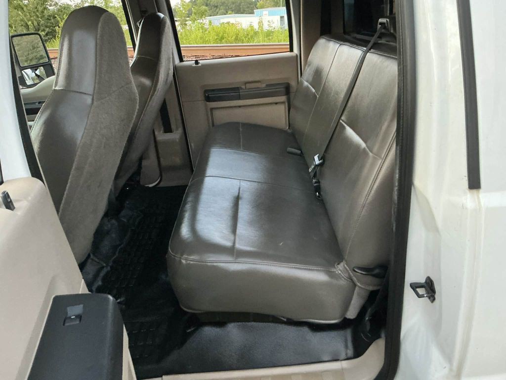 2009 Ford F-350 Image 15
