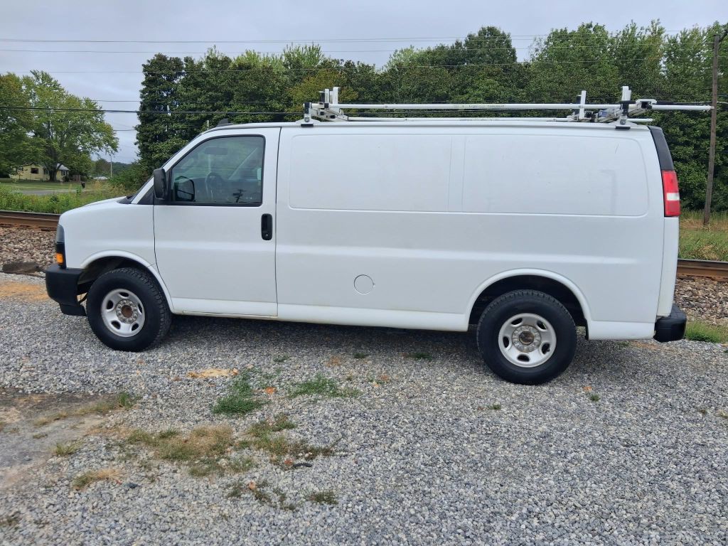 2019 Chevrolet Express Image 4