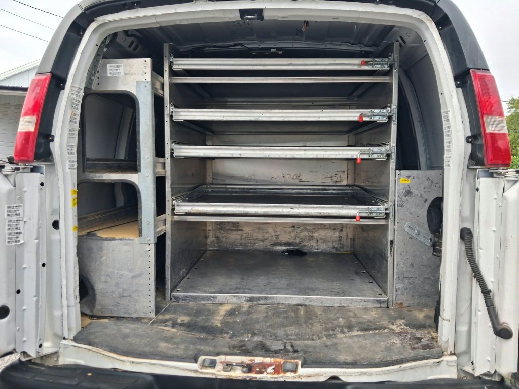 2019 Chevrolet Express Image 9