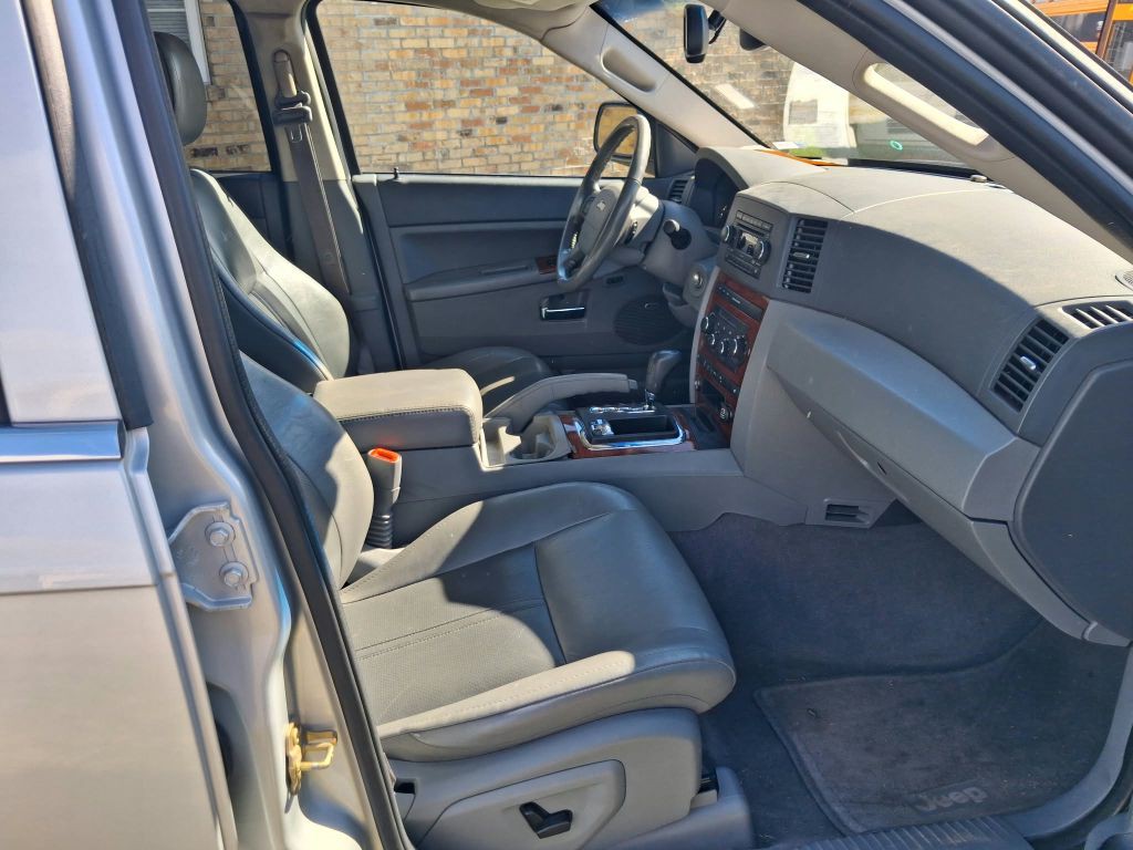 2007 Jeep Grand Cherokee Image 6