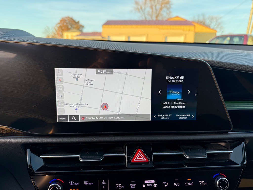 2023 Kia Niro Image 11