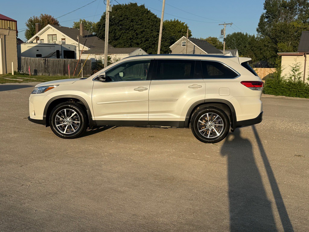 2019 Toyota Highlander Image 4