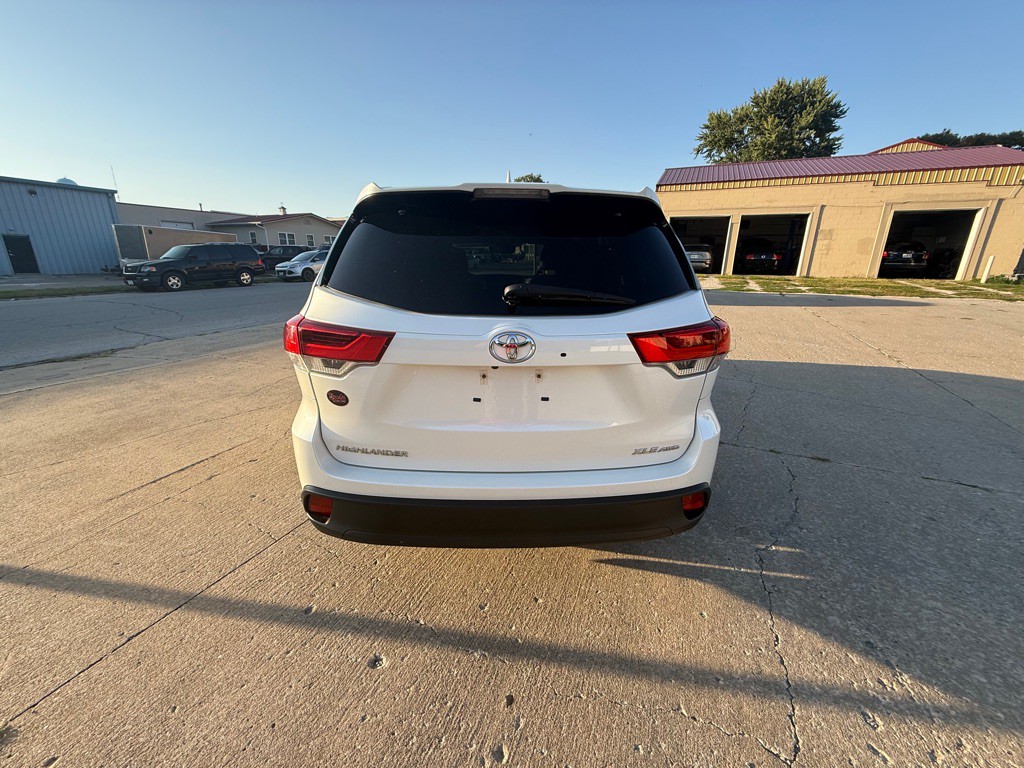 2019 Toyota Highlander Image 6