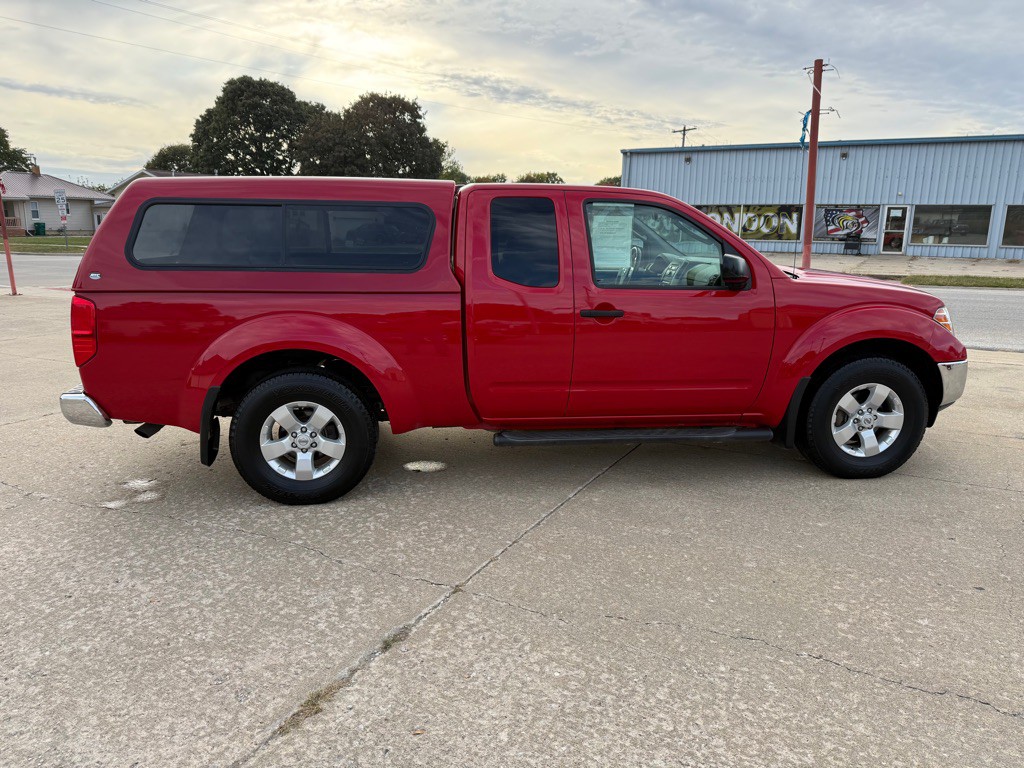 2010 Nissan Frontier Image 8