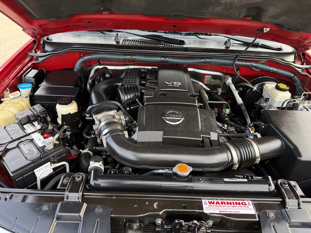 2010 Nissan Frontier Image 16