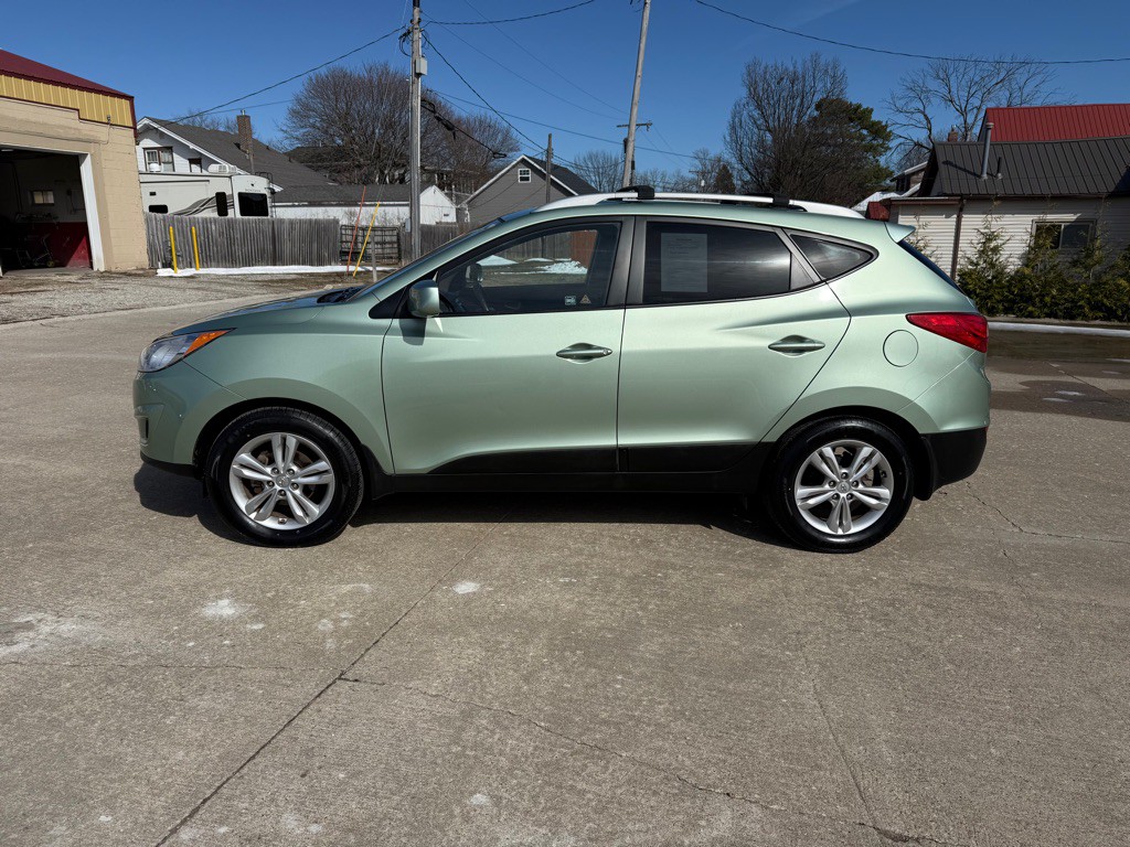 2011 Hyundai Tucson Image 4