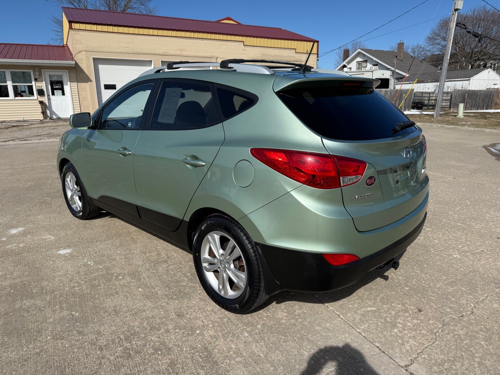 2011 Hyundai Tucson Image 5