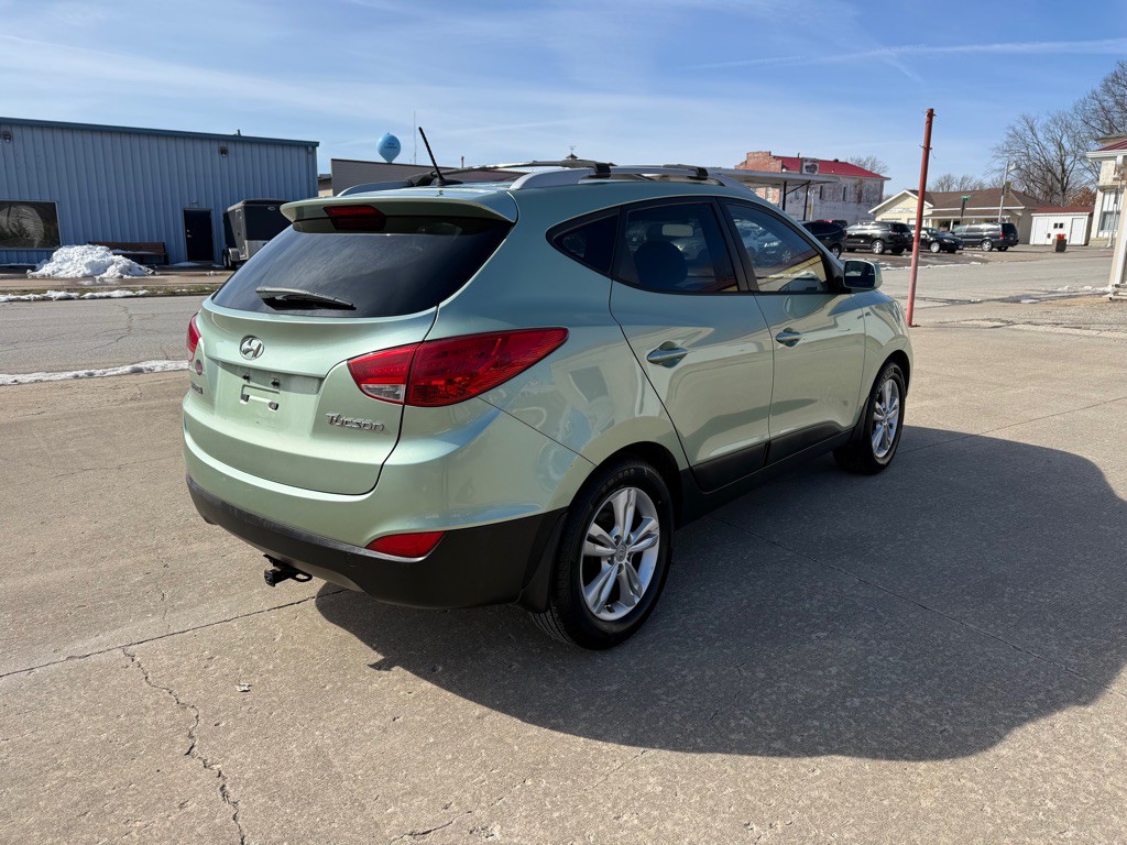 2011 Hyundai Tucson Image 7