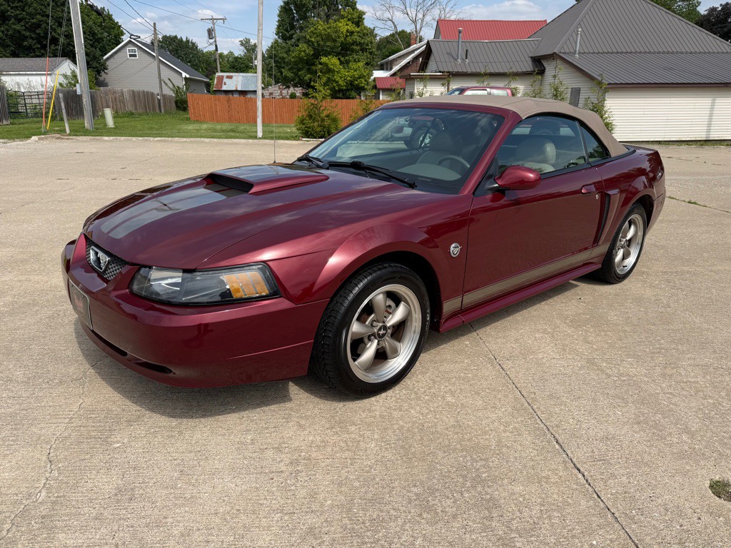 2004 Ford Mustang Image 1