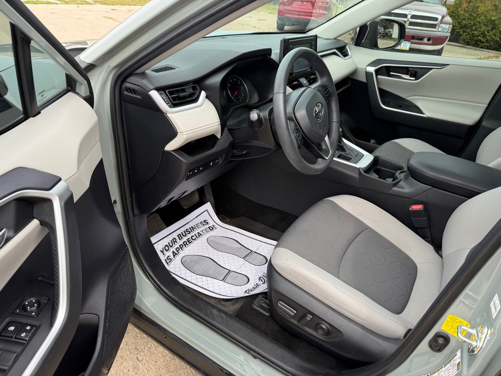 2021 Toyota Rav4 Image 9