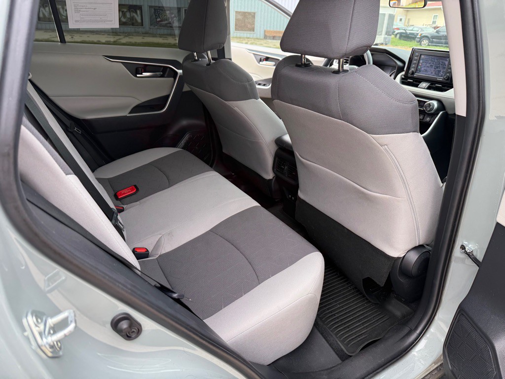 2021 Toyota Rav4 Image 17
