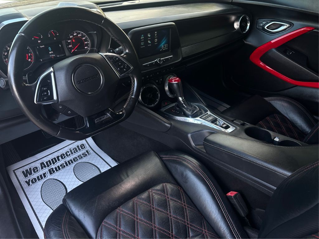 2017 Chevrolet Camaro Image 13