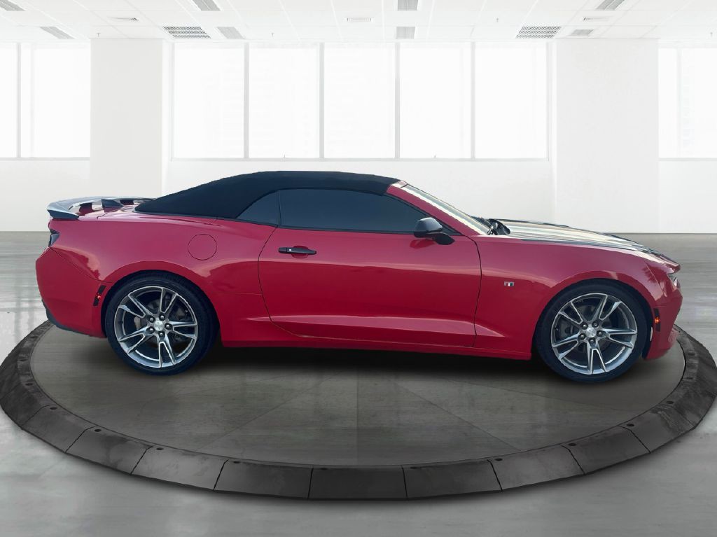 2017 Chevrolet Camaro Image 7