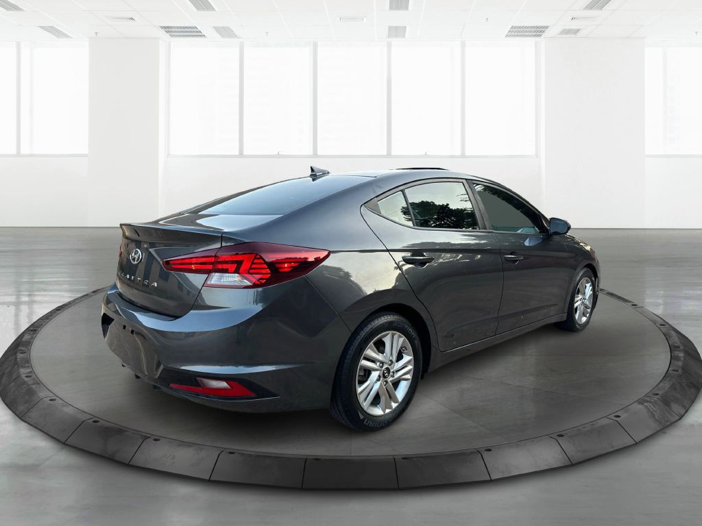 2020 Hyundai Elantra Image 2