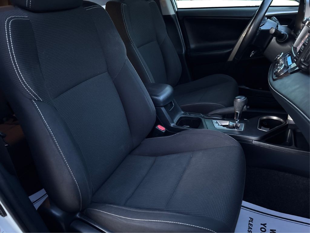 2018 Toyota Rav4 Image 19