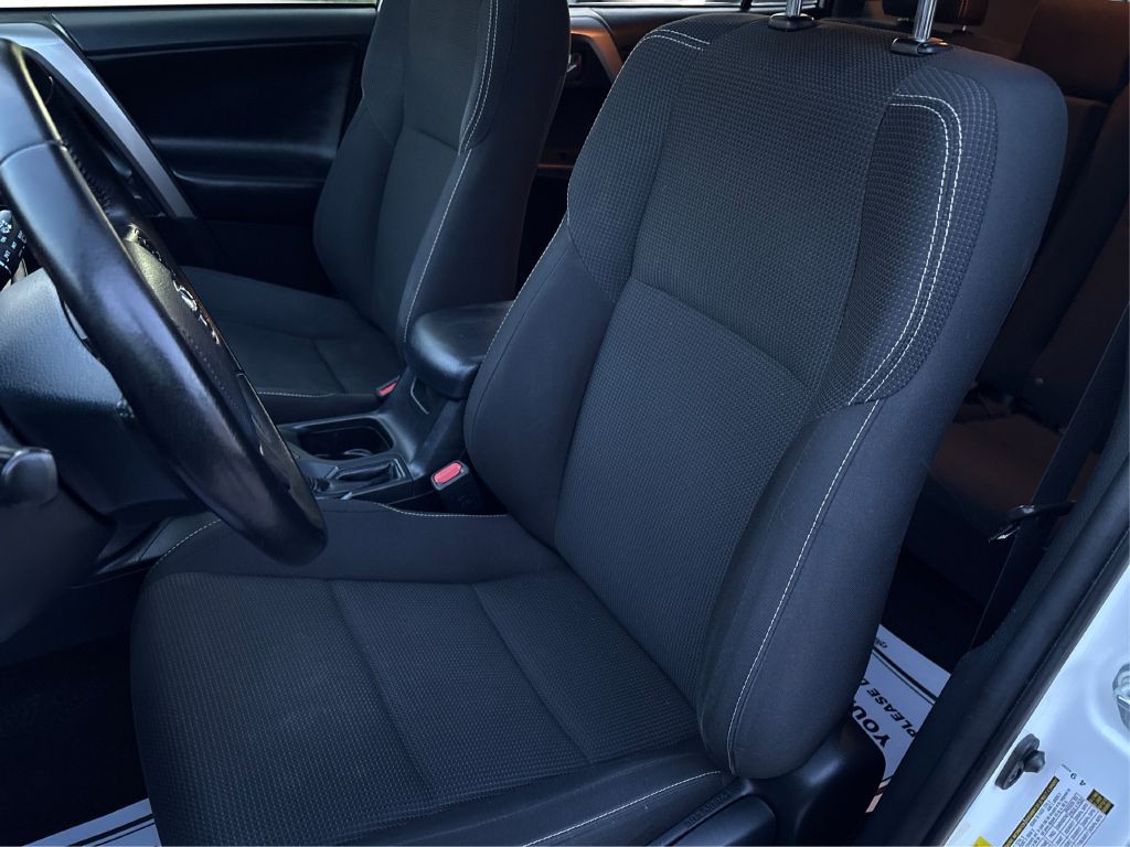 2018 Toyota Rav4 Image 23