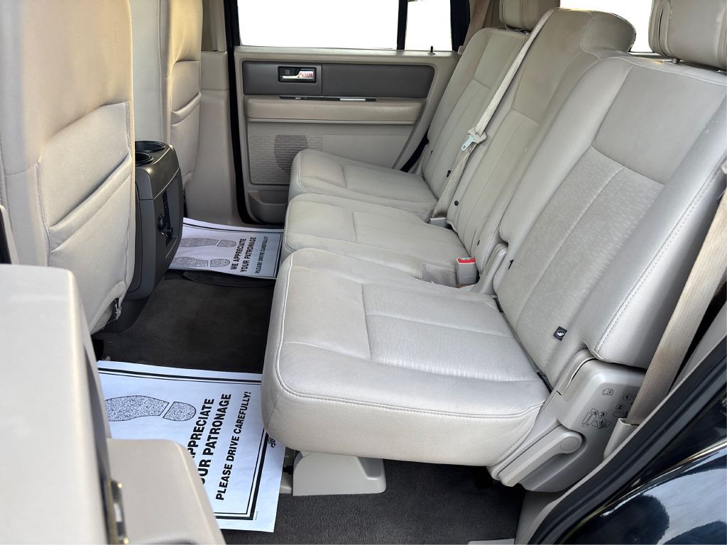 2007 Ford Expedition Image 12